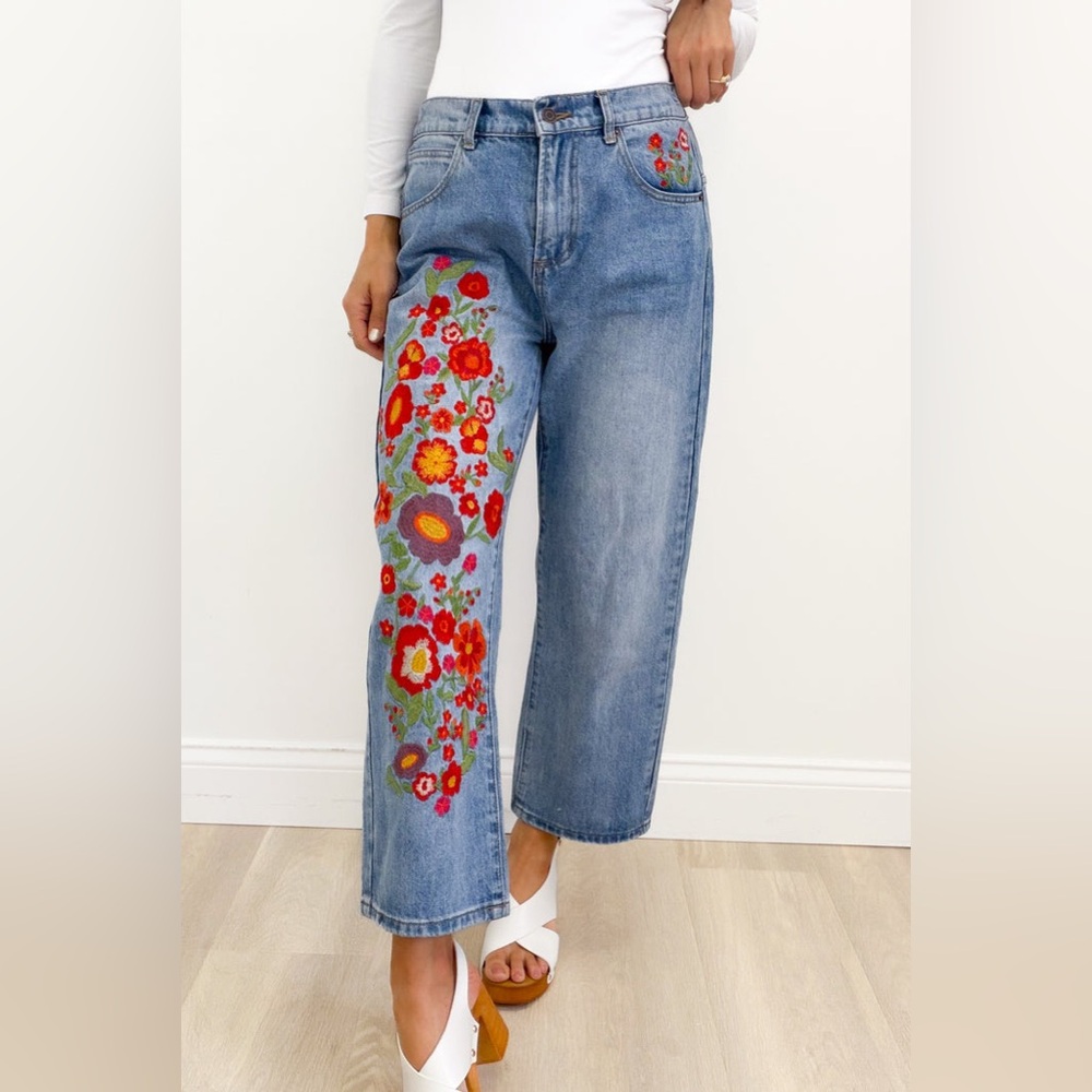 Bar by Alexa Rae Wildflower Floral Embroidered Jeans NWT - Picture 15 of 16